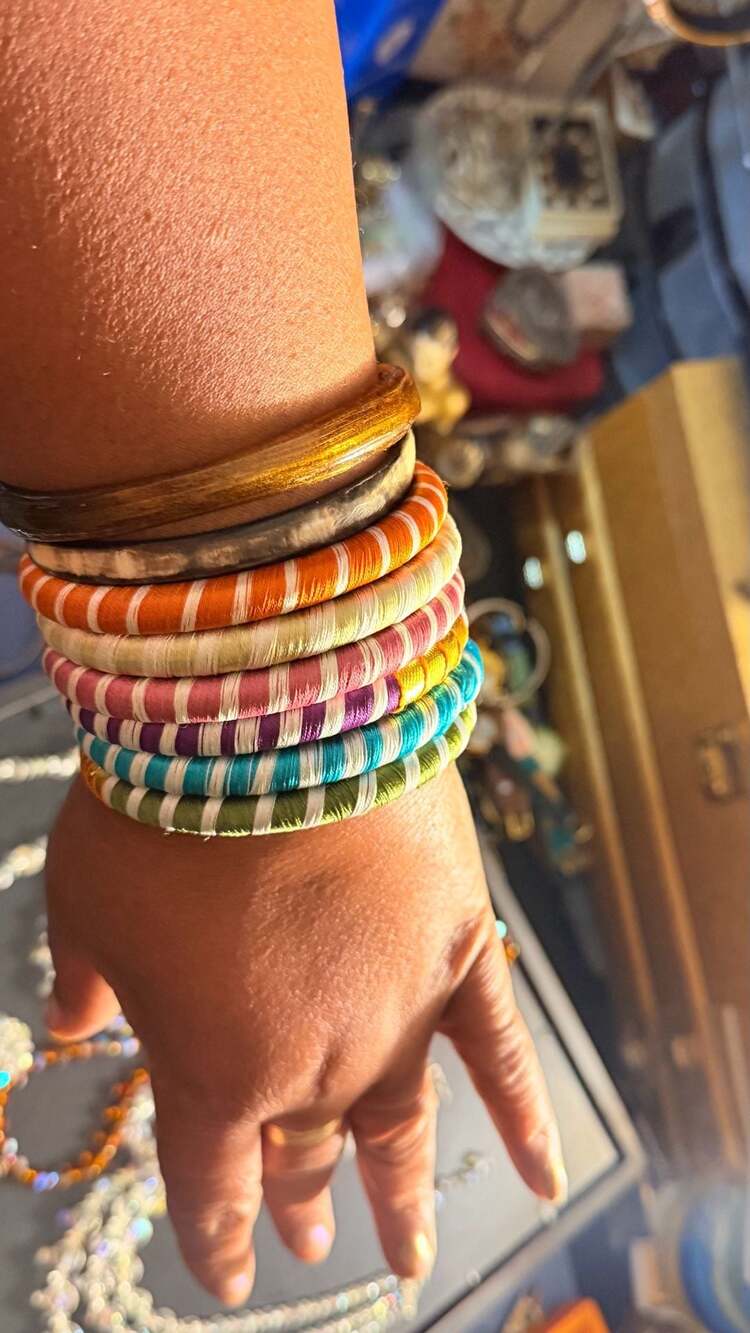 (6) Handcrafted Multi-Color Silk Thread Wrapped Bangle Bracelets - Picture 3 of 5